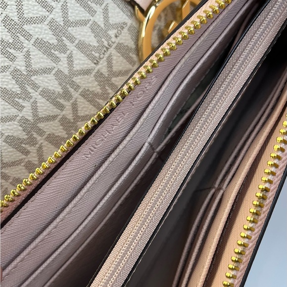 Michael Kors Pink and Gray Tote Bag Set - Picture 10 of 10